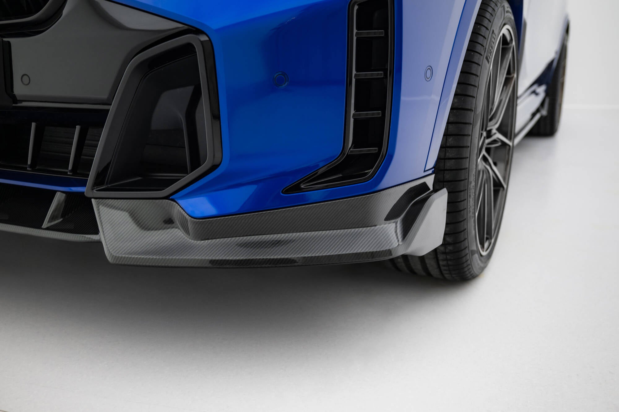 Maxton Design Prepreg Carbon Fiber Street+ Spoilerlippe Front Ansatz passend für BMW X5 M-Paket G05 Facelift