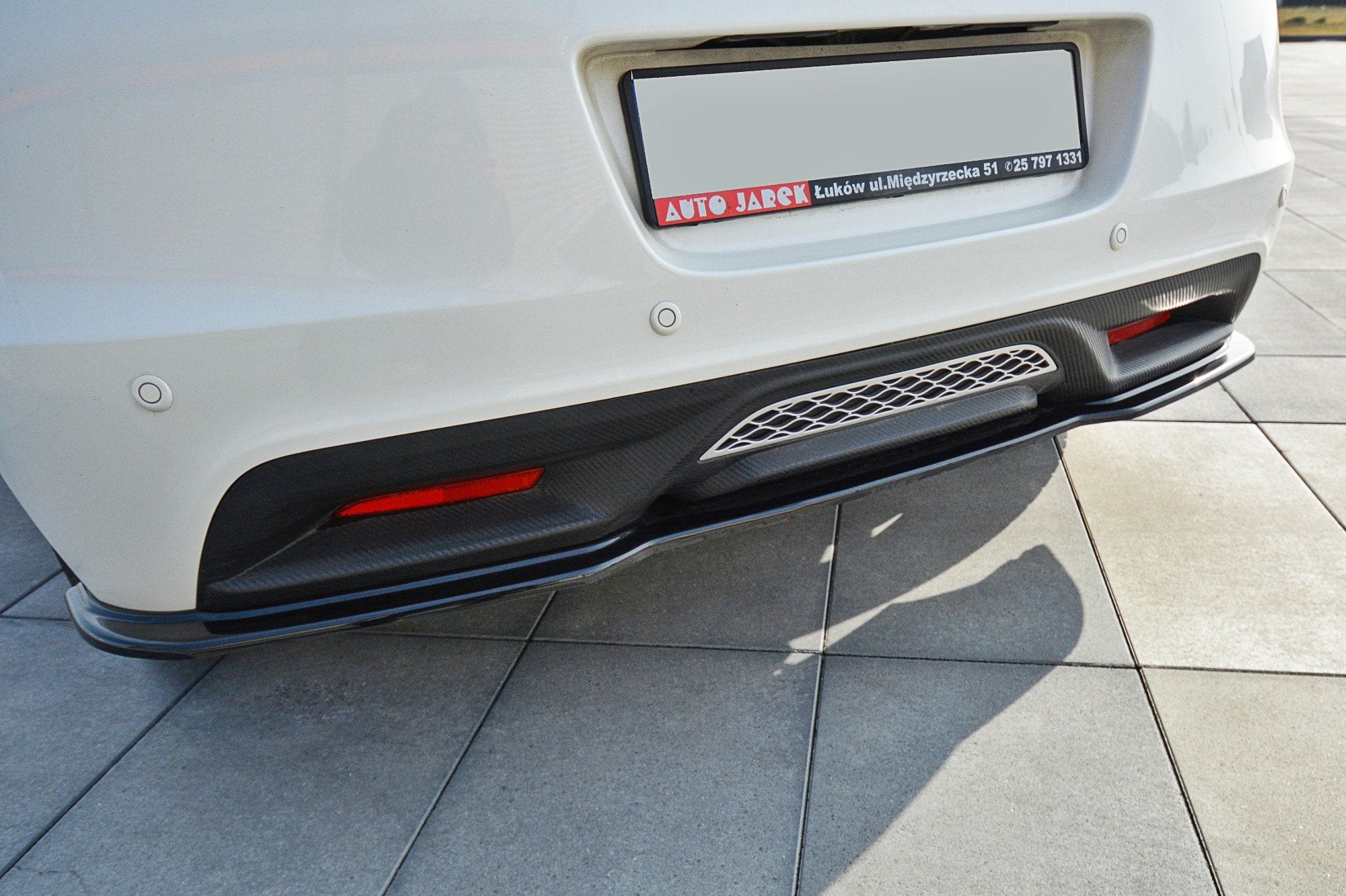 Maxton Design Mittlerer Diffusor Heck Ansatz für HONDA CR-Z schwarz matt