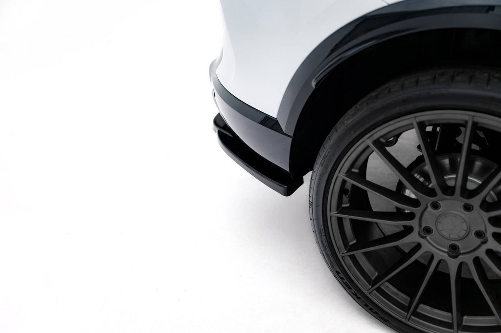 Maxton Design Heck Ansatz Flaps Diffusor V.2 passend für Cupra Formentor Mk1 Facelift schwarz Hochglanz