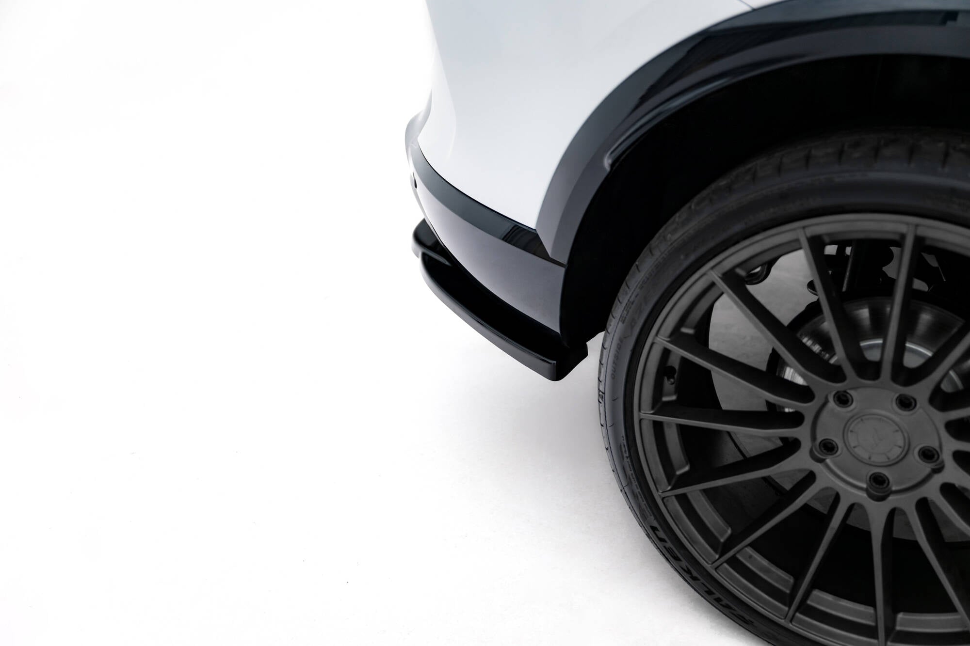 Maxton Design Heck Ansatz Flaps Diffusor V.2 passend für Cupra Formentor Mk1 Facelift schwarz Hochglanz