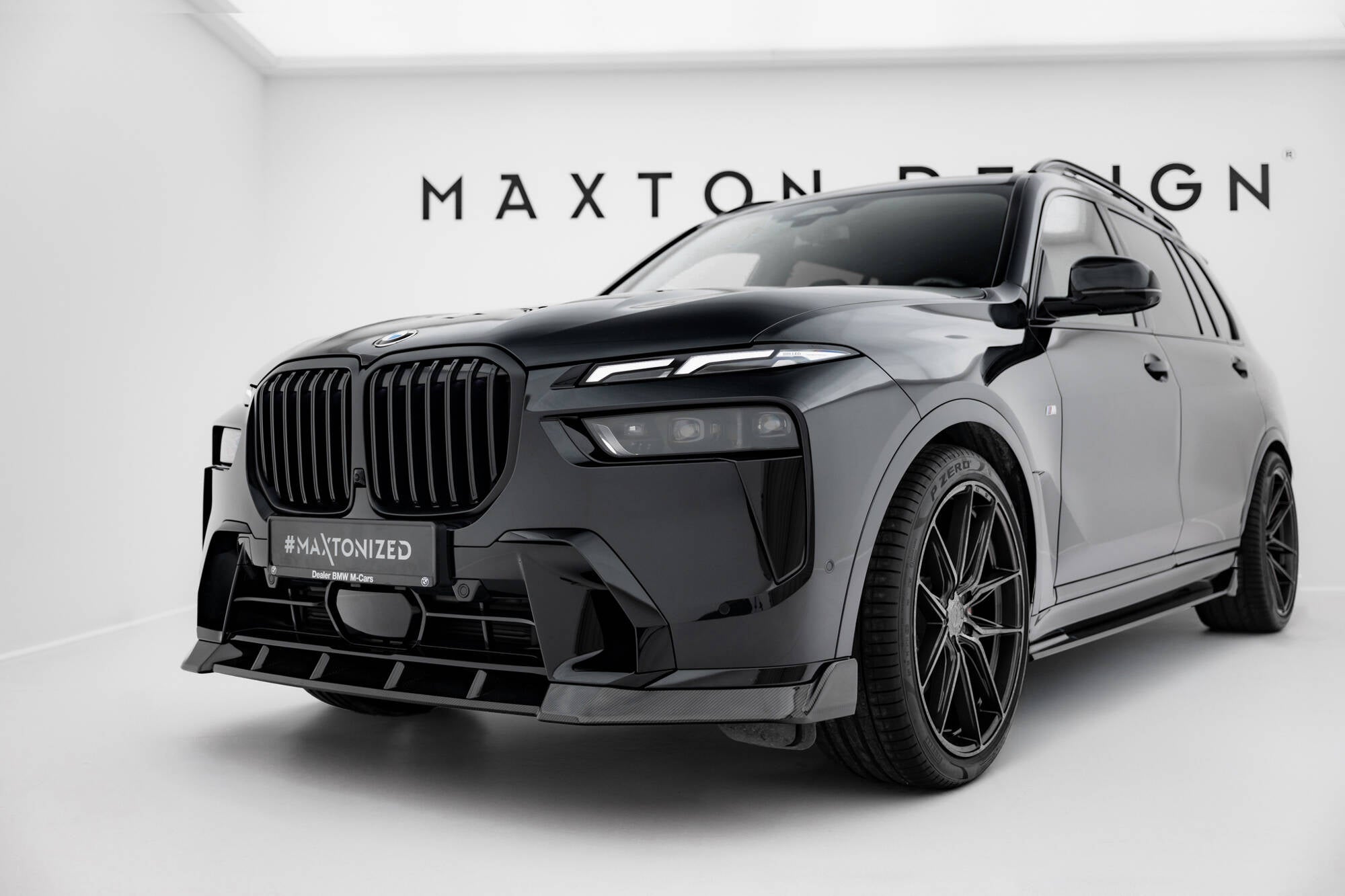 Maxton Design Prepreg Carbon Fiber Street+ Spoilerlippe Front Ansatz passend für BMW X7 M-Paket G07 Facelift