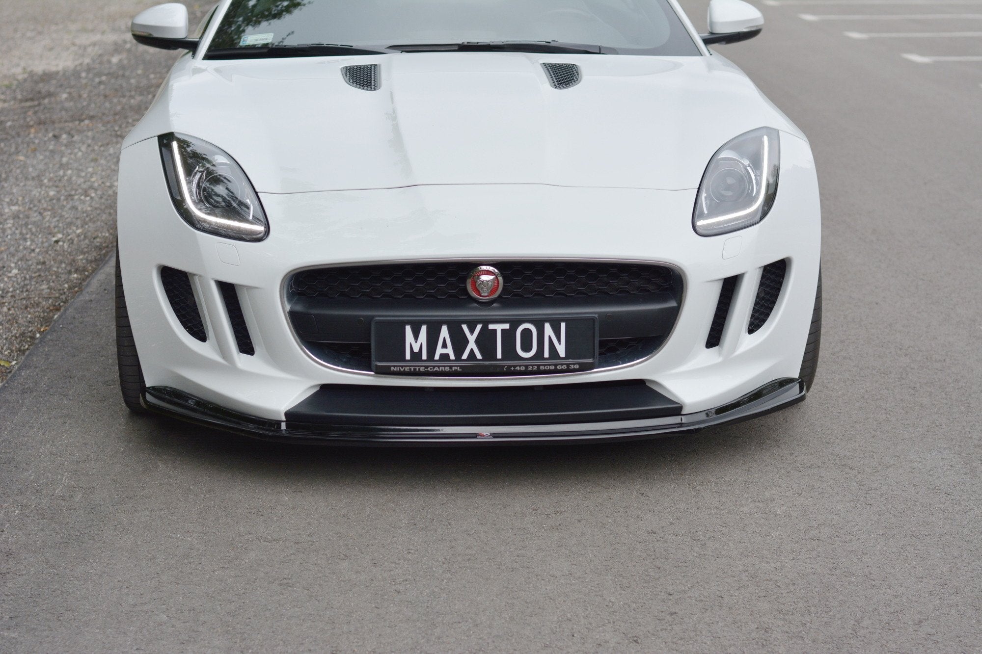 Maxton Design Street+ Spoilerlippe Front Ansatz V.1 passend für JAGUAR F-TYPE X152 schwarz Hochglanz