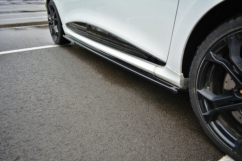 Maxton Design Street+ Seitenschweller Leisten passend für Renault Clio RS Mk4 schwarz Hochglanz