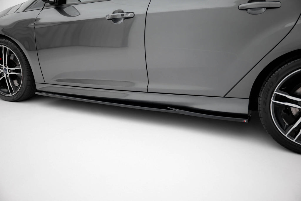 Maxton Design Street+ Seitenschweller Leisten passend für V.3 passend für Ford Focus ST Mk3 schwarz Hochglanz