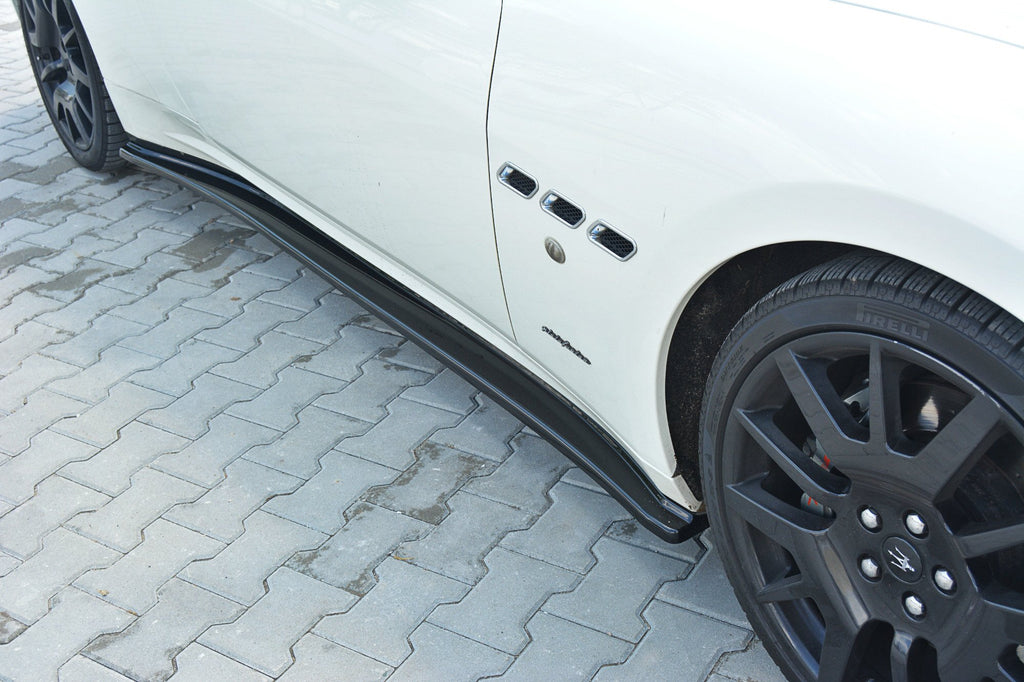 Maxton Design Seitenschweller Ansatz für MASERATI GRANTURISMO 2007-2011 Carbon Look