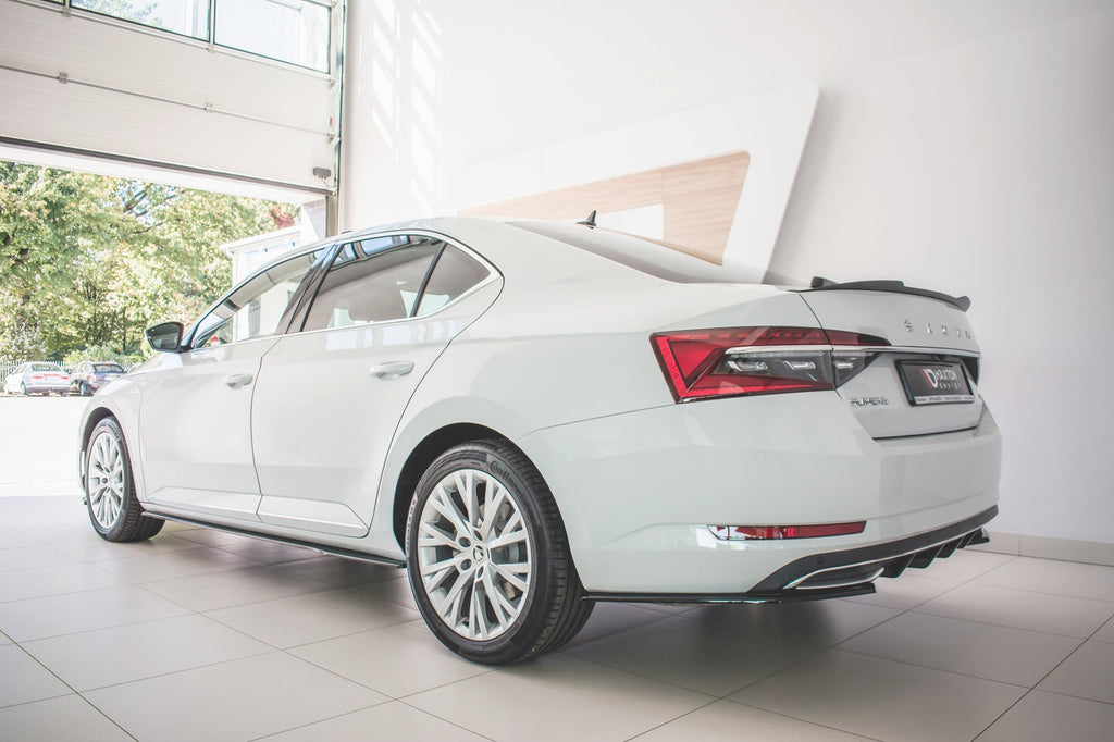 Maxton Design Street+ Seitenschweller Leisten passend für Skoda Superb Liftback / Combi Mk3 Facelift schwarz Hochglanz