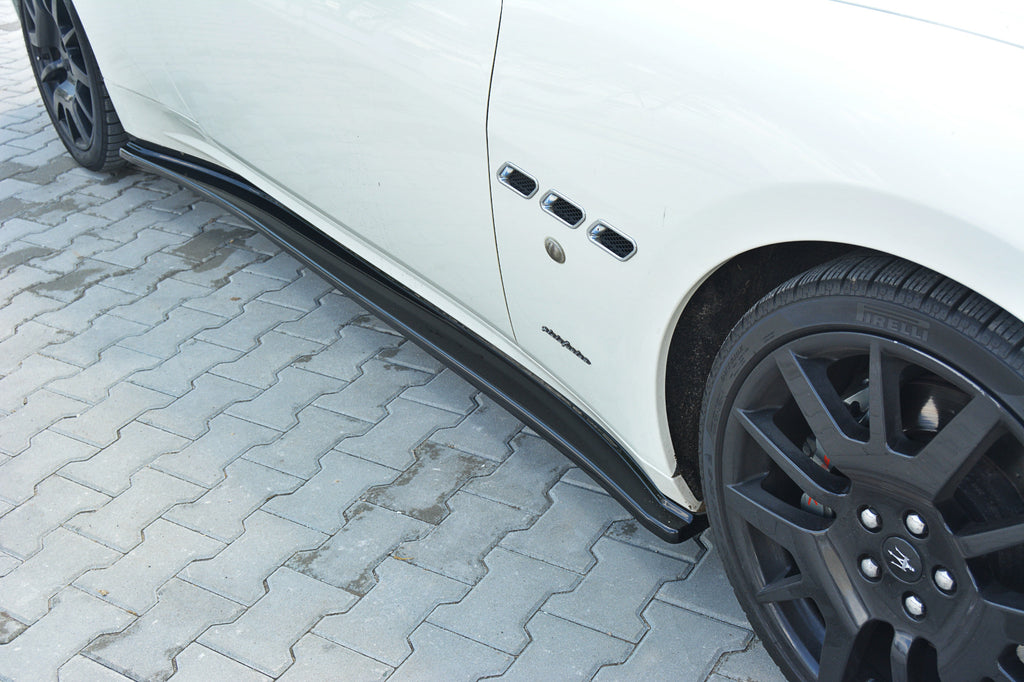 Maxton Design Seitenschweller Ansatz für MASERATI GRANTURISMO 2007-2011 Carbon Look