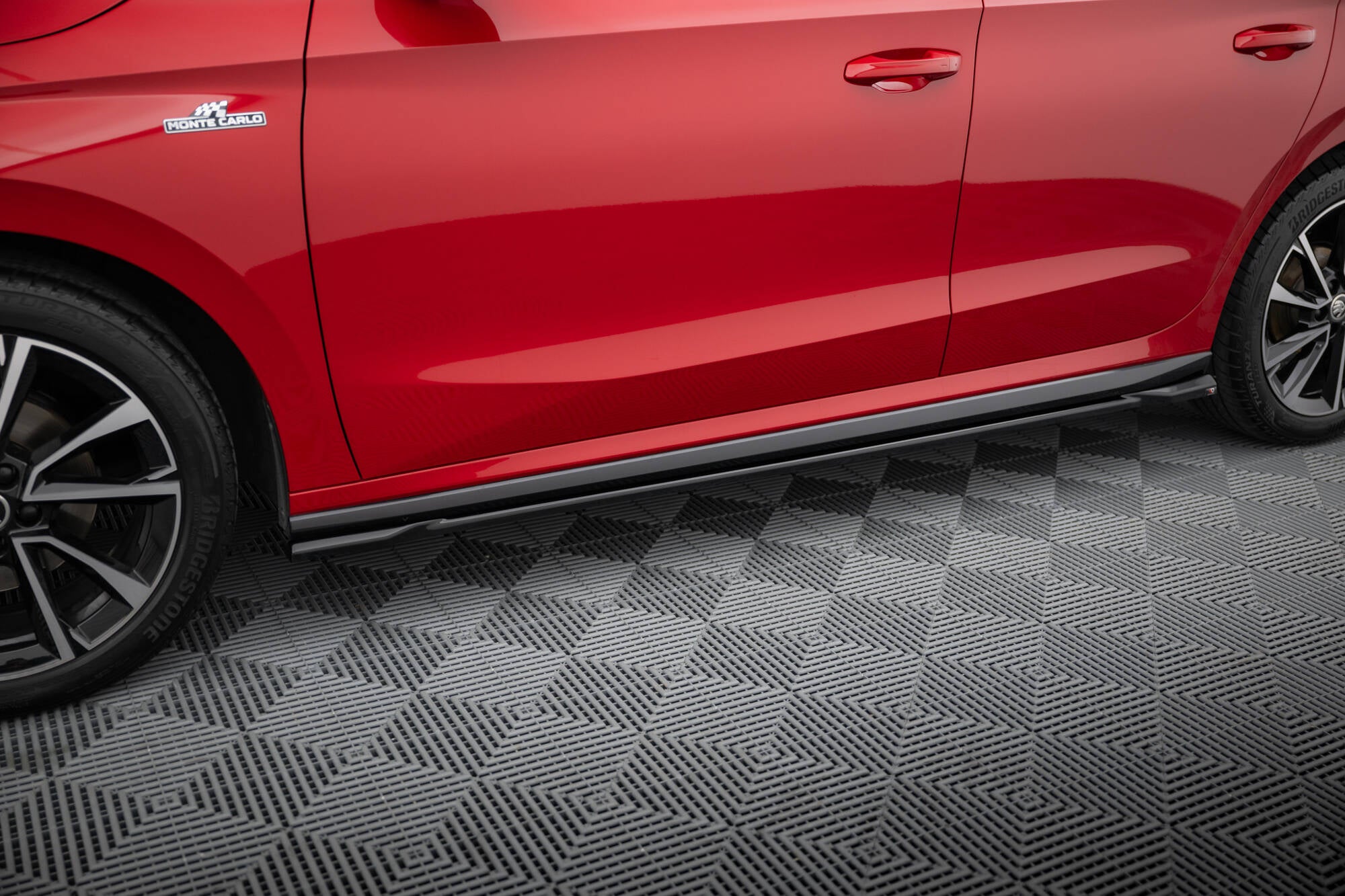 Maxton Design Street+ Seitenschweller Leisten passend für Skoda Fabia Monte Carlo Mk4 schwarz Hochglanz