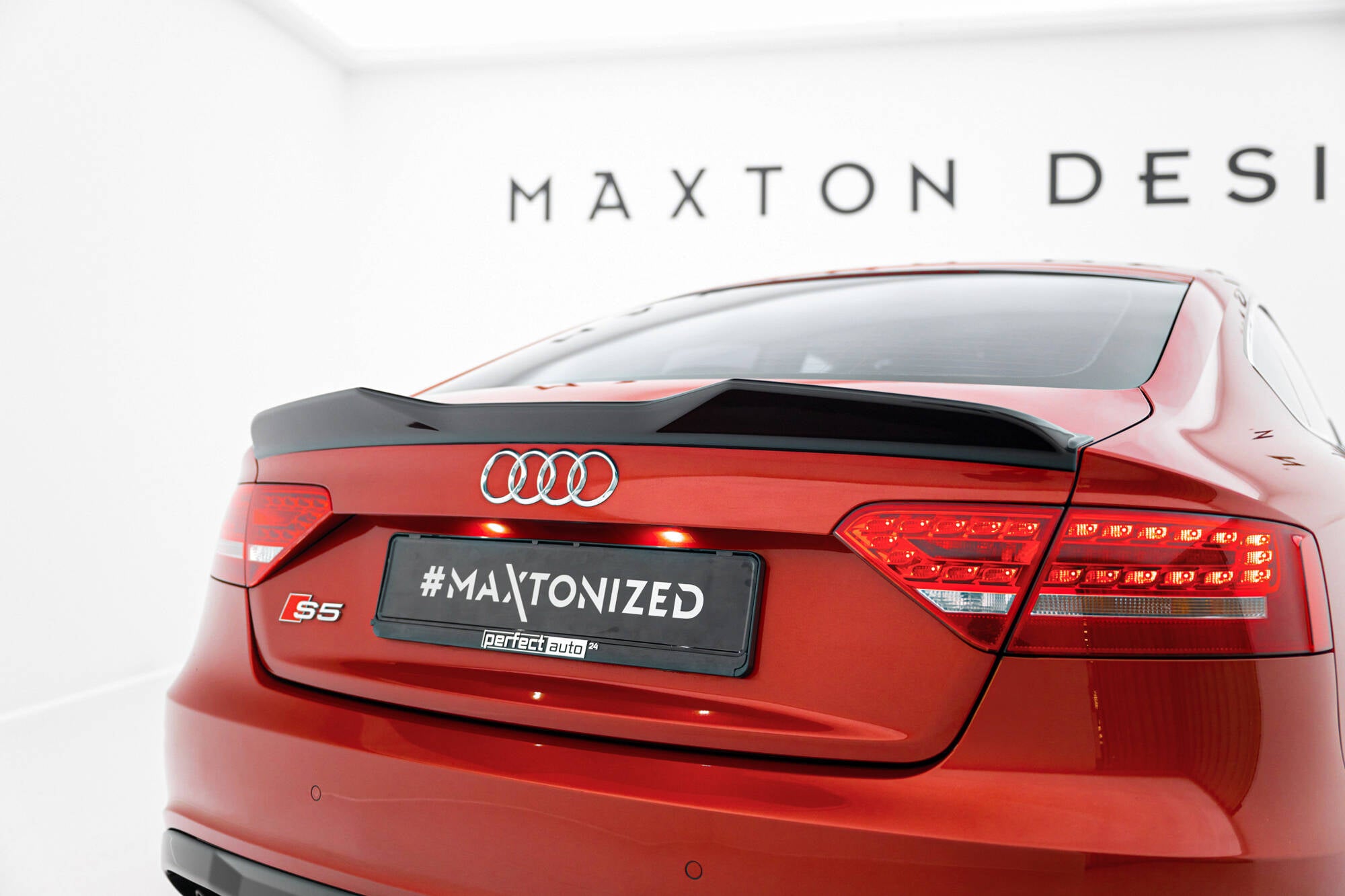 Maxton Design Spoiler CAP 3D passend für Audi A5 Sportback S-Line / S5 8T / 8T Facelift schwarz Hochglanz