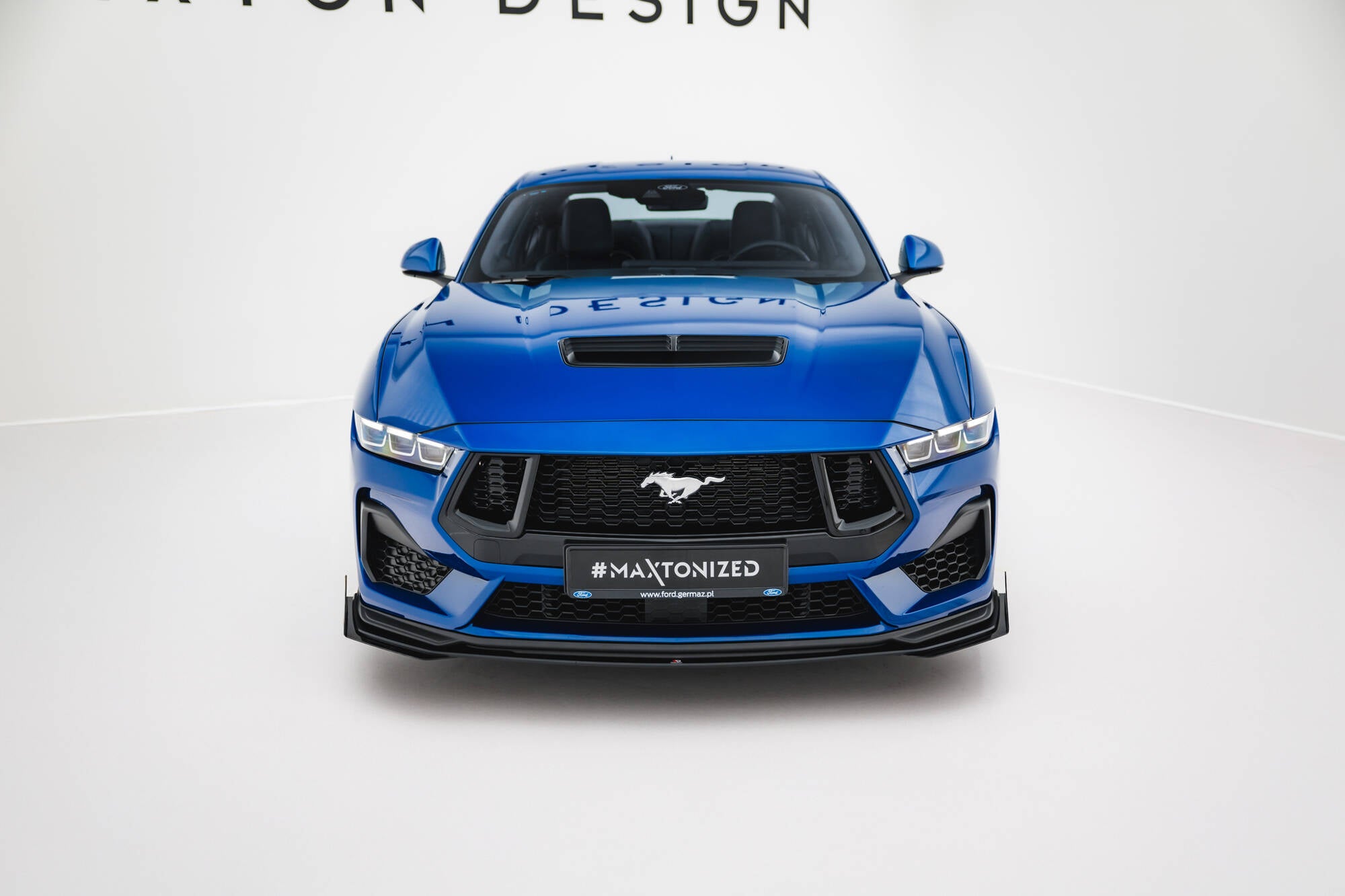 Maxton Design Street Pro Street+ Spoilerlippe Front Ansatz + Flaps passend für Ford Mustang GT Mk7 schwarz Hochglanz