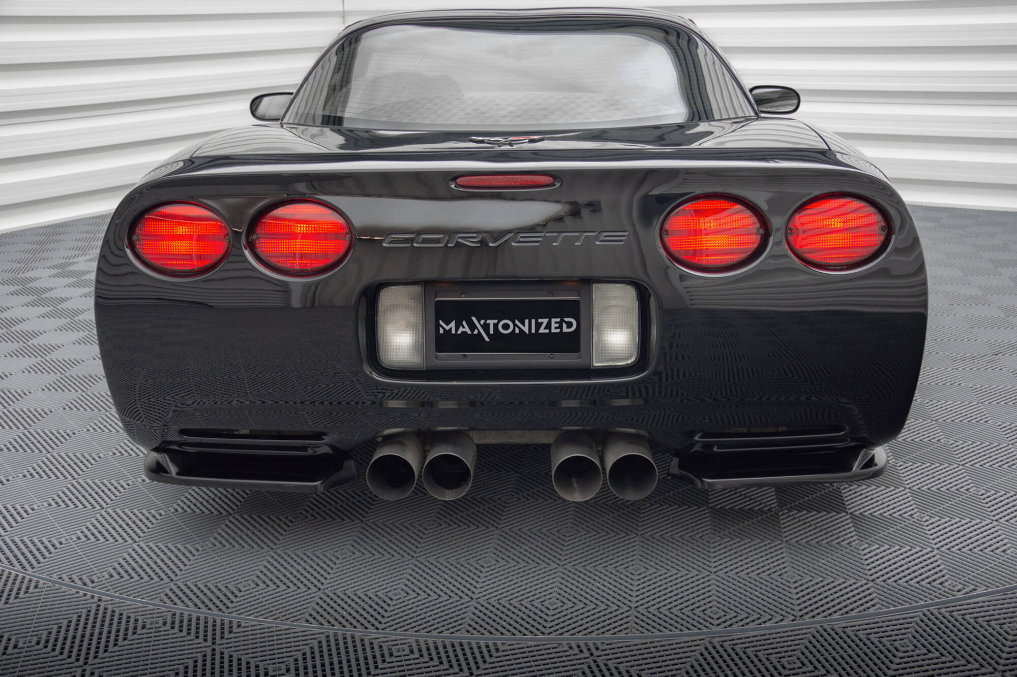 Maxton Design Heck Ansatz Flaps Diffusor passend für Chevrolet Corvette C5 schwarz Hochglanz