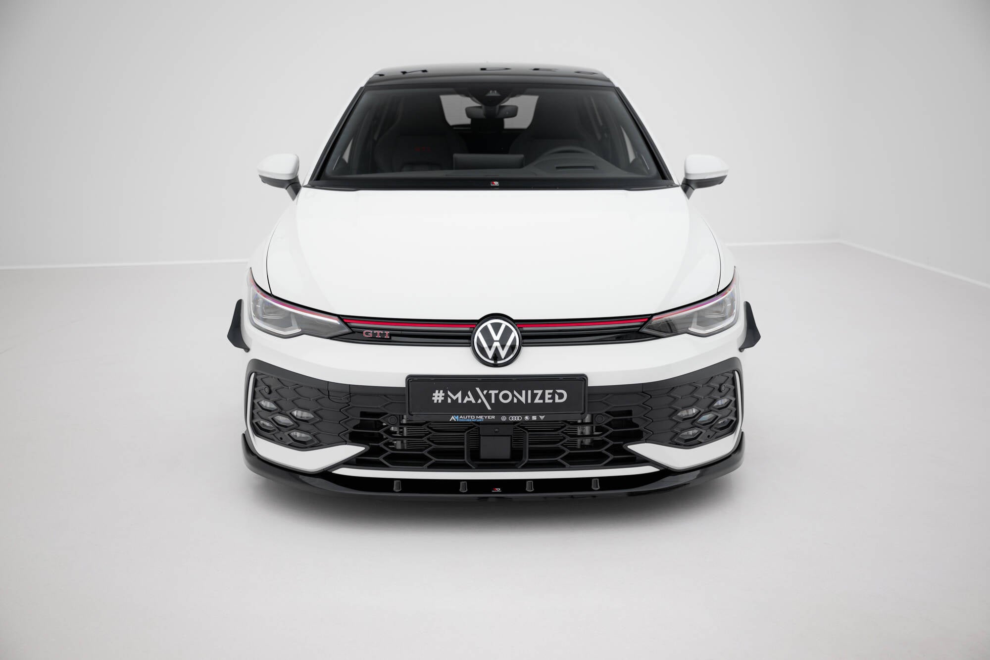 Maxton Design Street+ Spoilerlippe Front Ansatz V.5 passend für VW Golf GTI / GTE / R-Line Mk8 Facelift schwarz Hochglanz