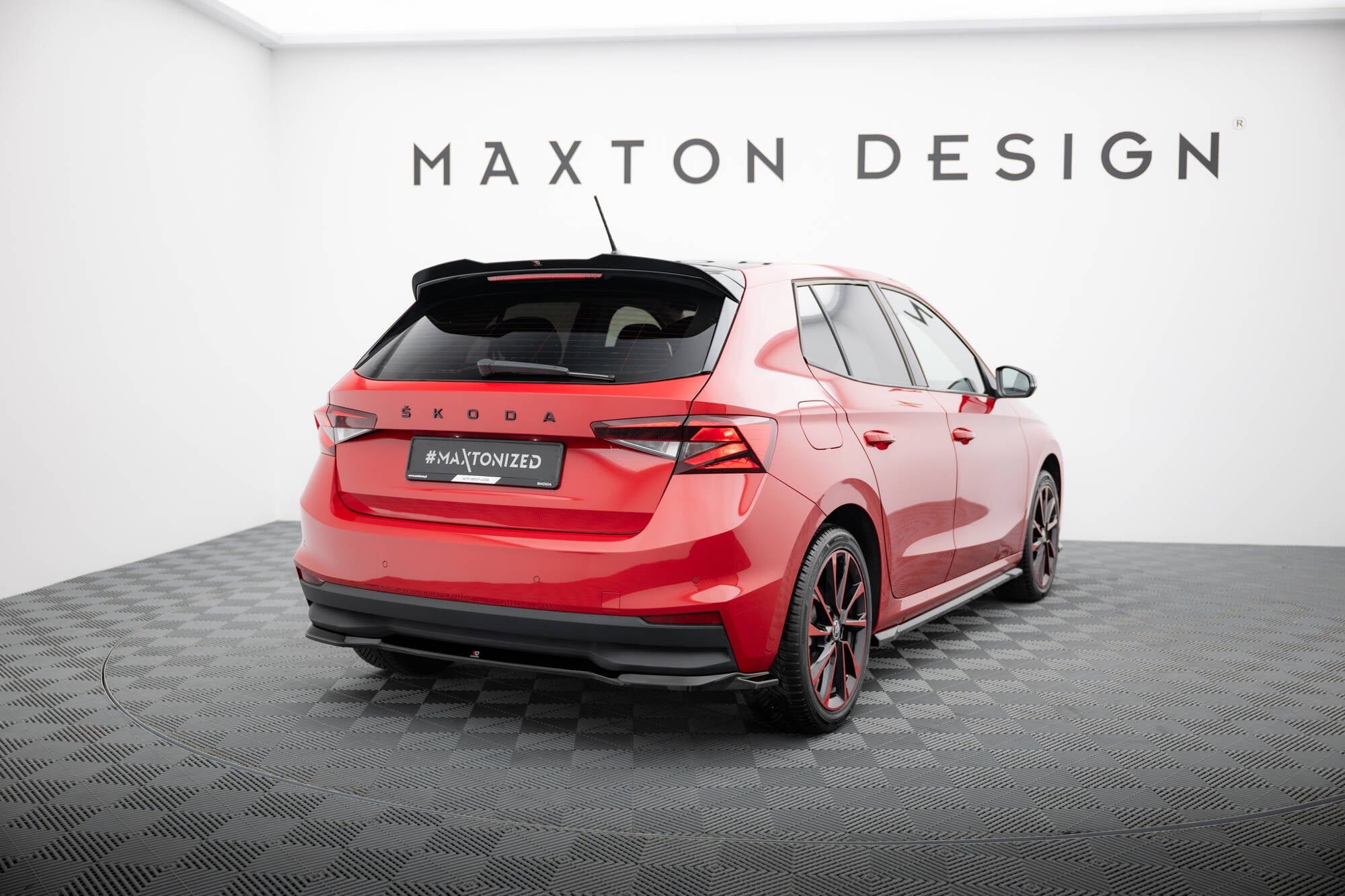 Maxton Design Heckansatz Skoda Fabia Mk4 schwarz Hochglanz für Skoda Fabia Standard
