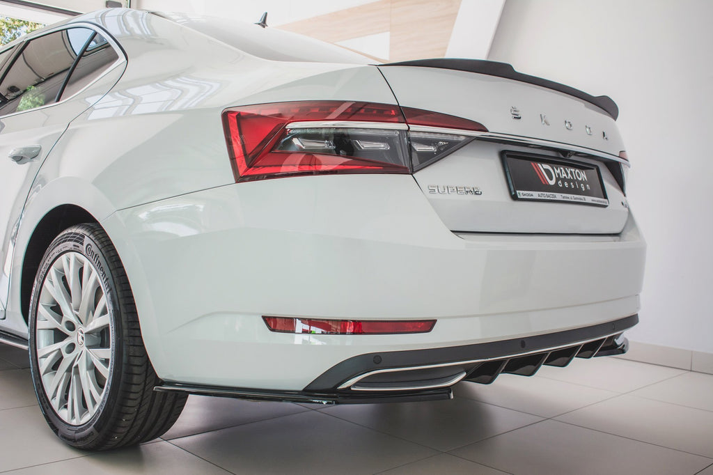 Maxton Design Diffusor Heck Ansatz passend für Skoda Superb Liftback / Combi Mk3 FL schwarz Hochglanz