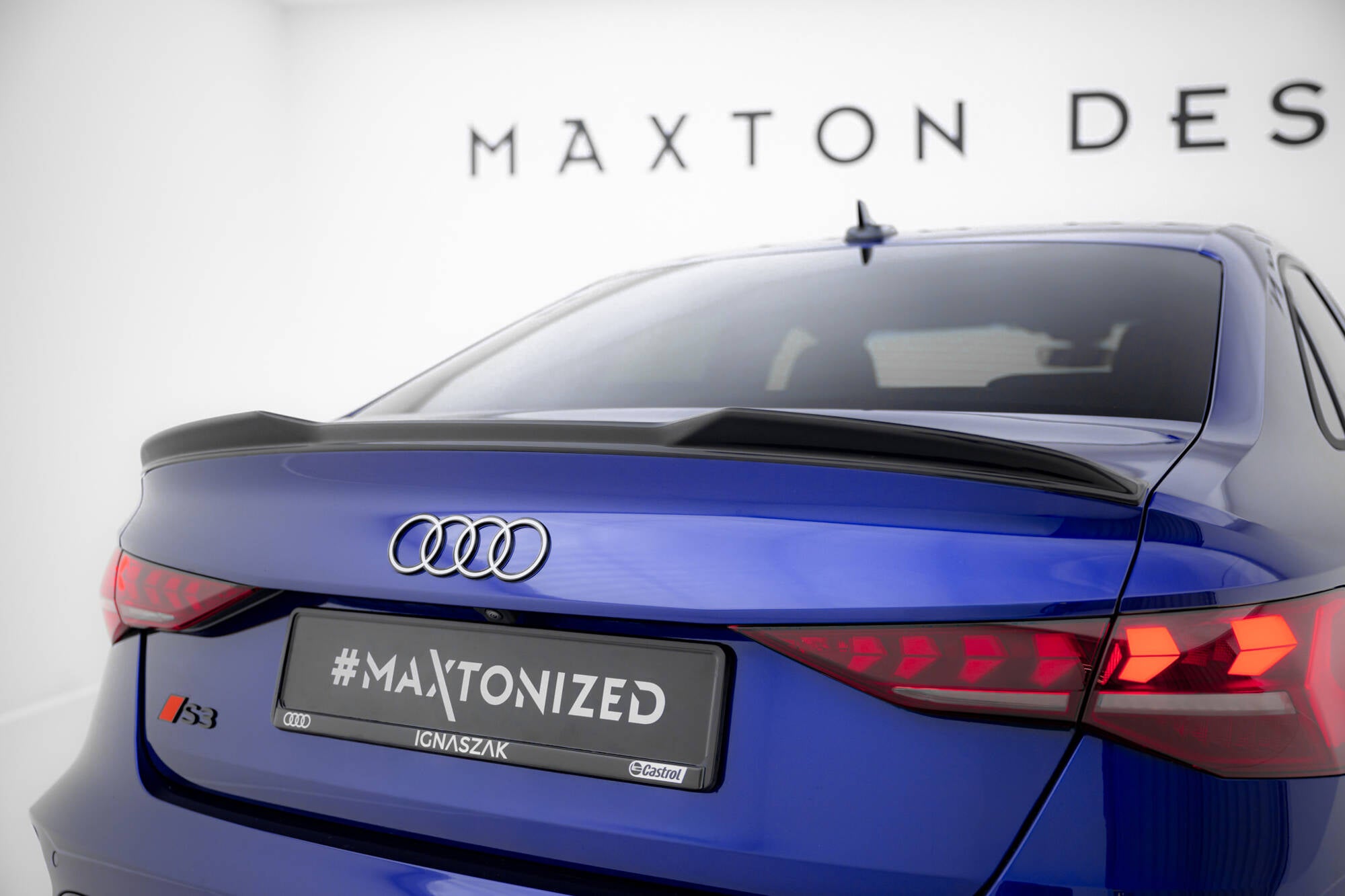 Maxton Design Spoiler CAP 3D passend für Audi RS3 Limousine 8Y Facelift schwarz Hochglanz