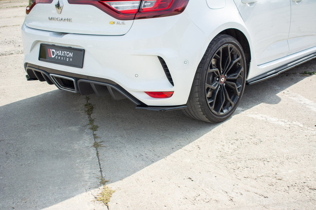 Maxton Design Heck Ansatz Flaps Diffusor passend für Renault Megane IV RS schwarz Hochglanz