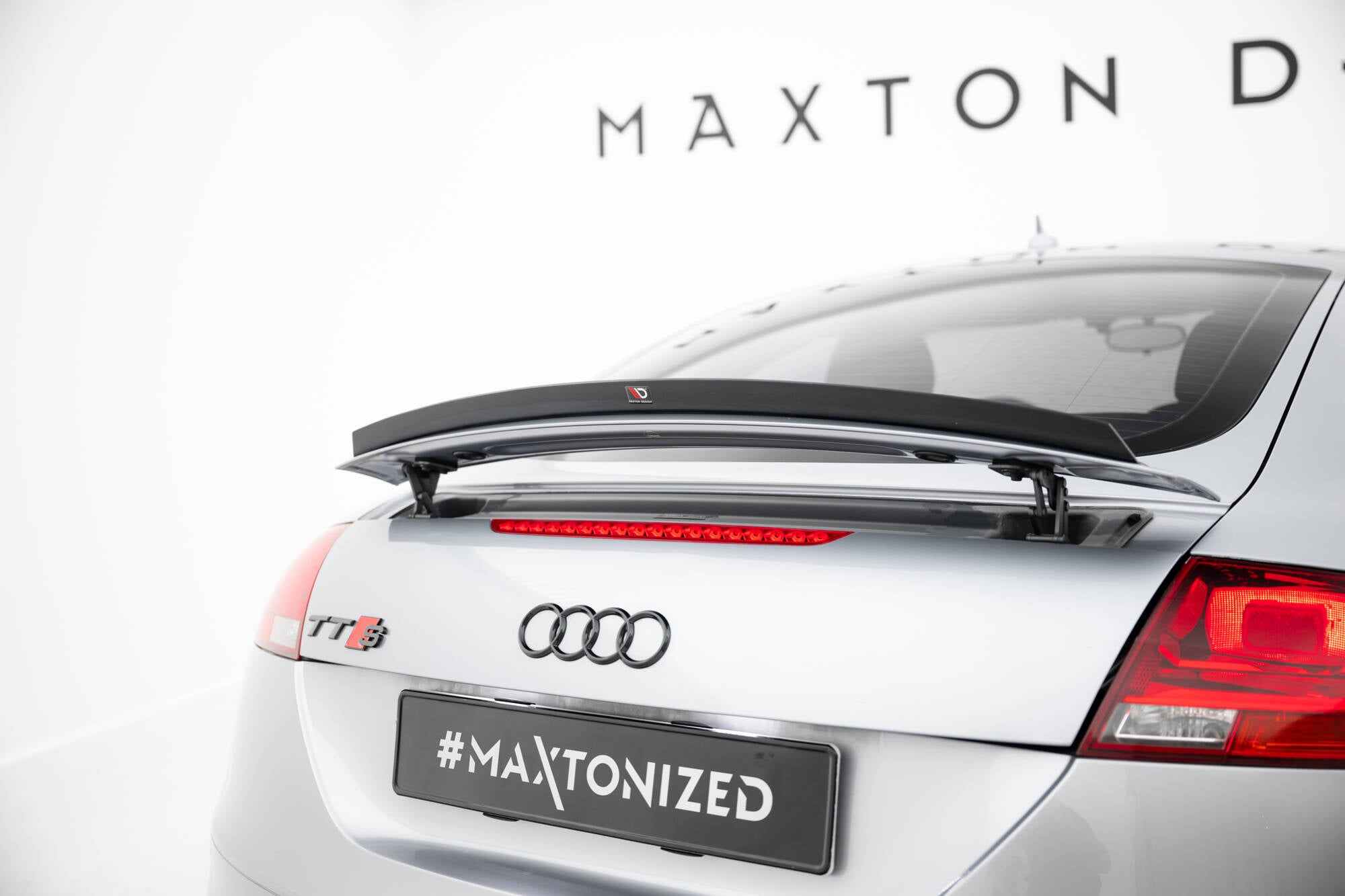 Maxton Design Spoiler CAP passend für Audi TT 8J schwarz Hochglanz
