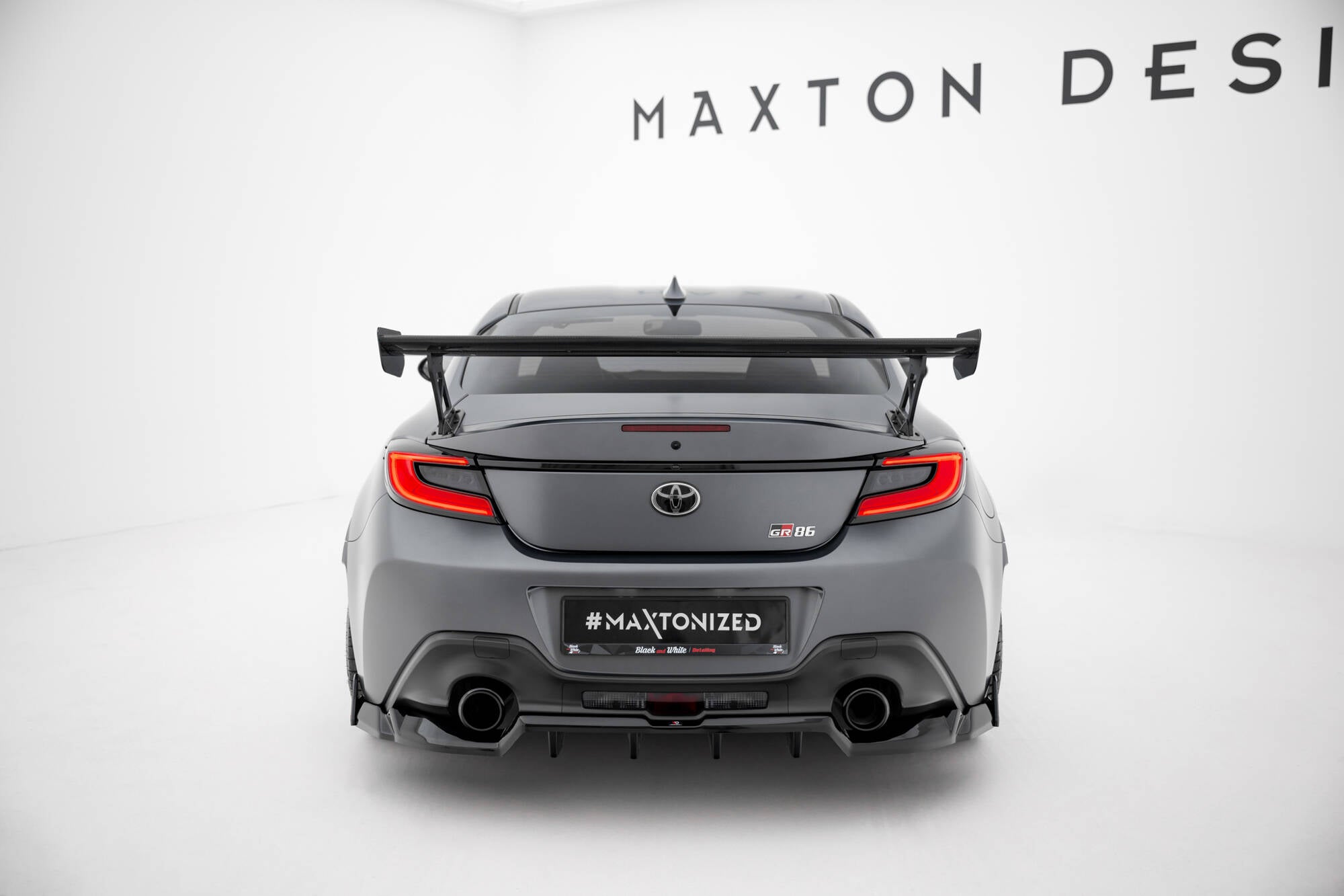 Maxton Design Carbon Spoiler With External Brackets Uprights Toyota GR86 / Subaru BRZ Mk2 für Toyota GR86 Mk1