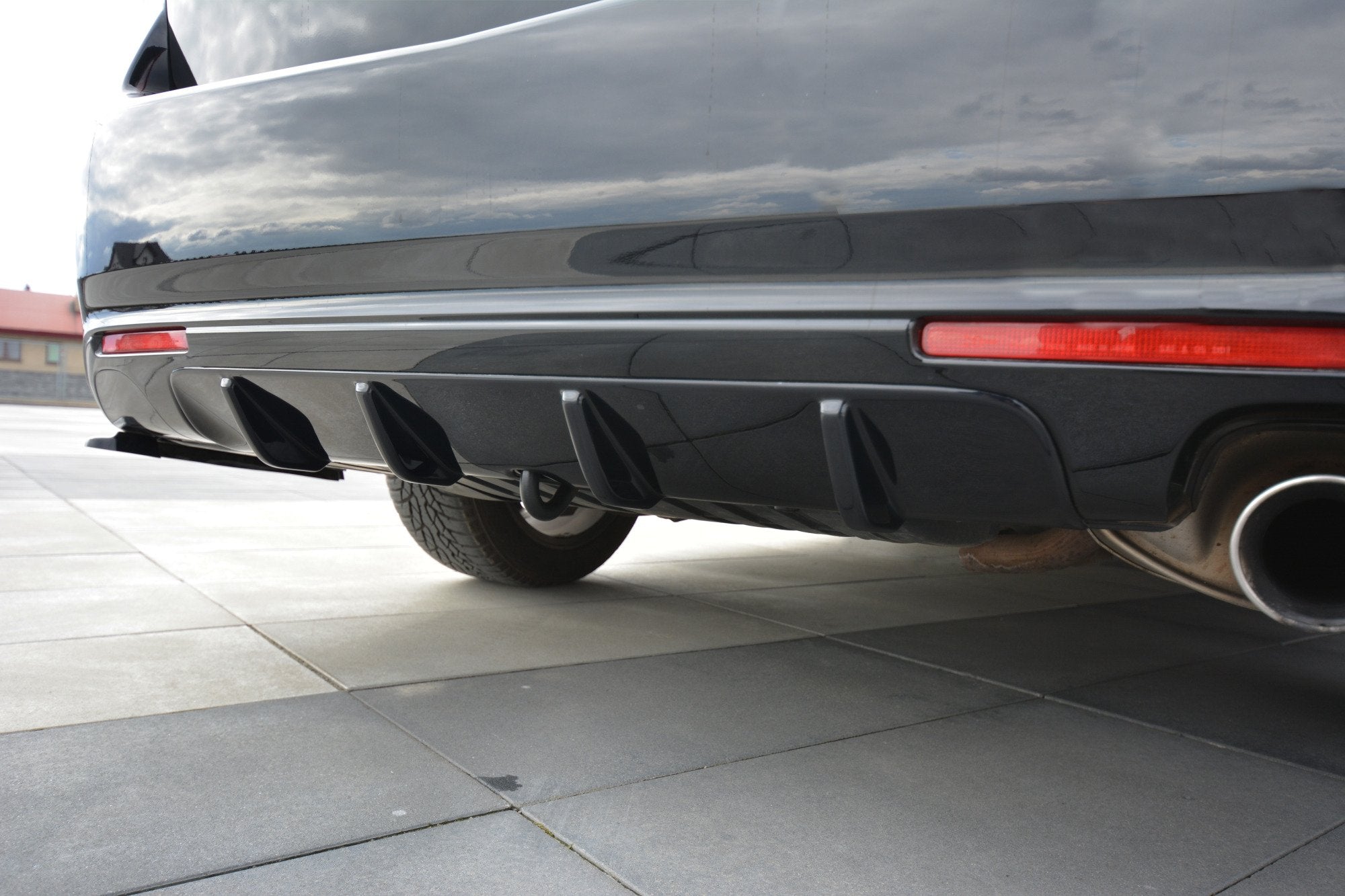 Maxton Design Diffusor Heck Ansatz passend für Honda Accord Limousine Mk8 schwarz Hochglanz