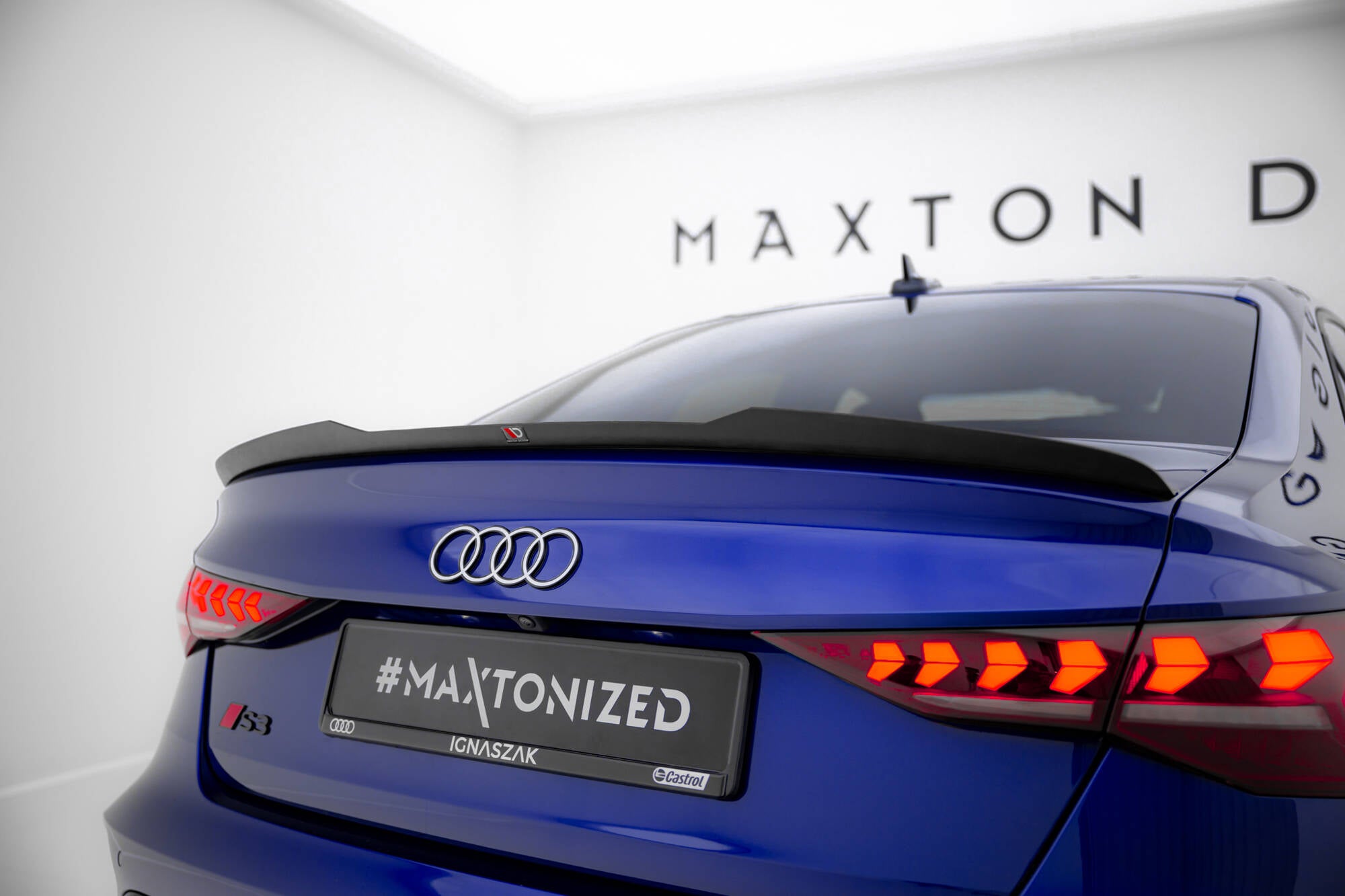 Maxton Design Spoiler CAP passend für Audi A3 S-Line Limousine / S3 Limousine 8Y Facelift schwarz Hochglanz