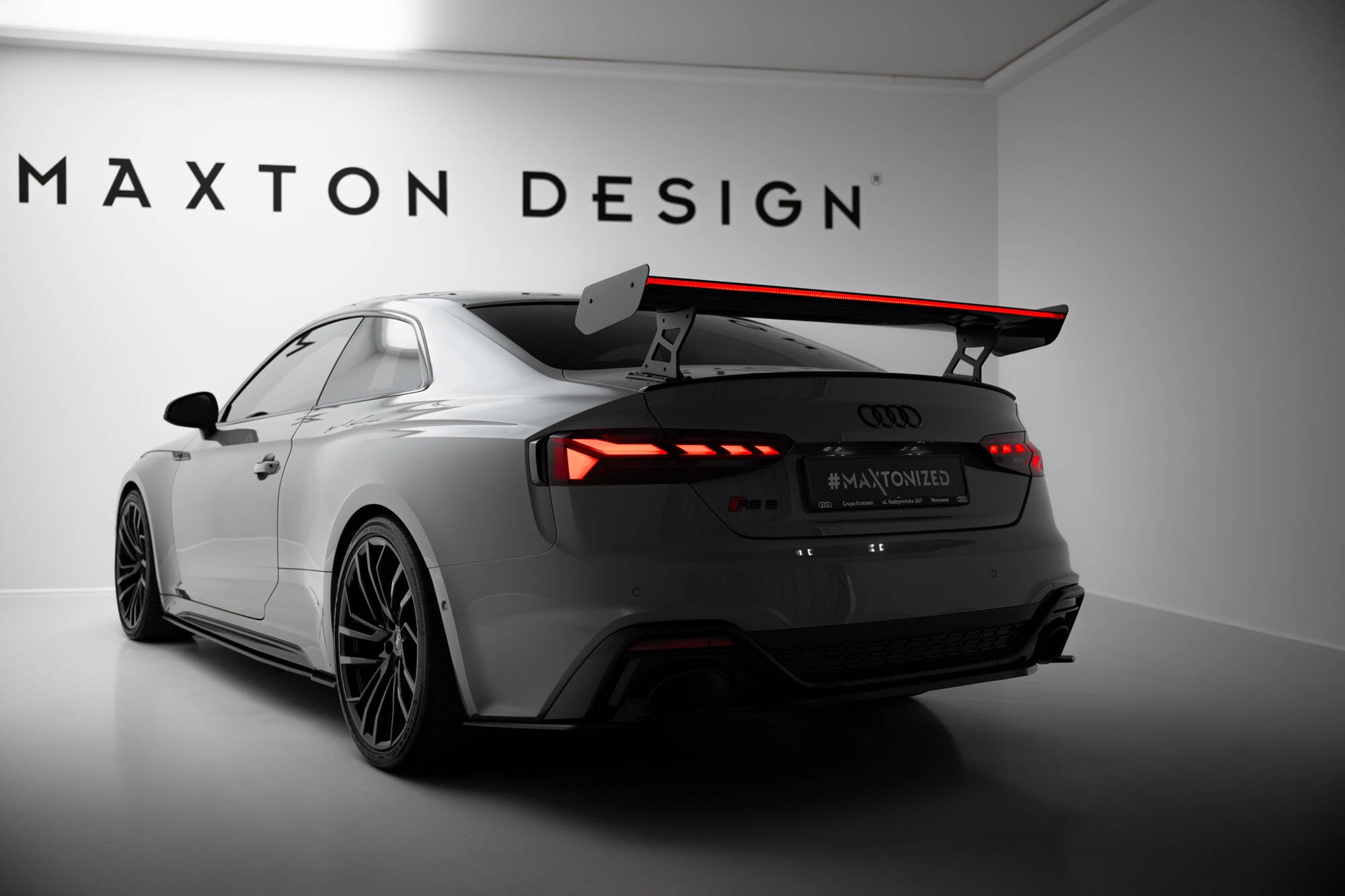 Maxton Design Carbon Spoiler With External Brackets Uprights V.2 + LED Audi A5 / A5 S-Line / S5 / RS5 Coupe F5 / F5 Facelift für Audi A5 / S5 / RS5