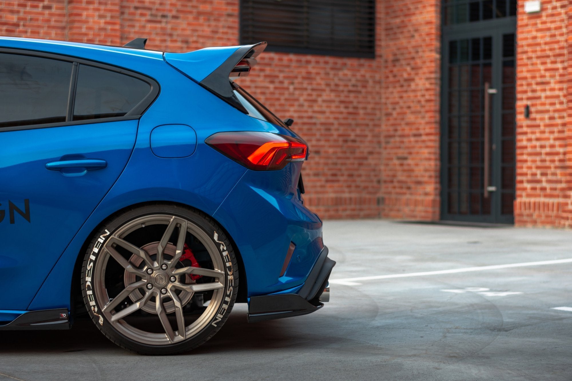 Maxton Design Spoiler Ford Focus Hatchback Mk4 für Ford Focus Standard