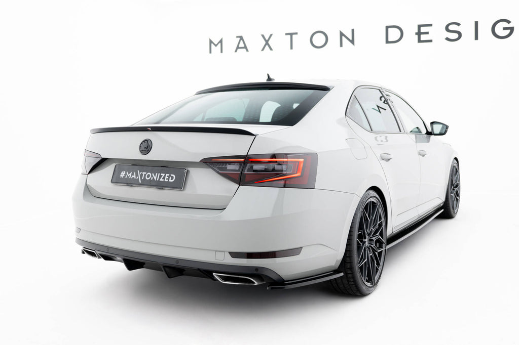 Maxton Design Heck Ansatz Flaps Diffusor V.2 passend für Skoda Superb Liftback / Combi Mk3 schwarz Hochglanz