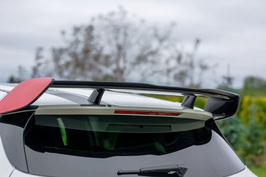 Maxton Design Spoiler CAP für Mercedes A45 AMG W176 schwarz Hochglanz