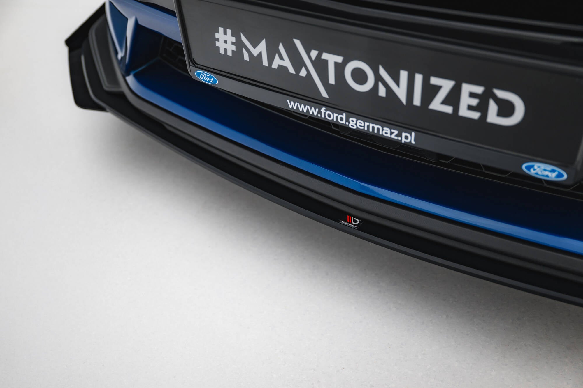 Maxton Design Street Pro Street+ Spoilerlippe Front Ansatz + Flaps passend für Ford Mustang GT Mk7 schwarz Hochglanz