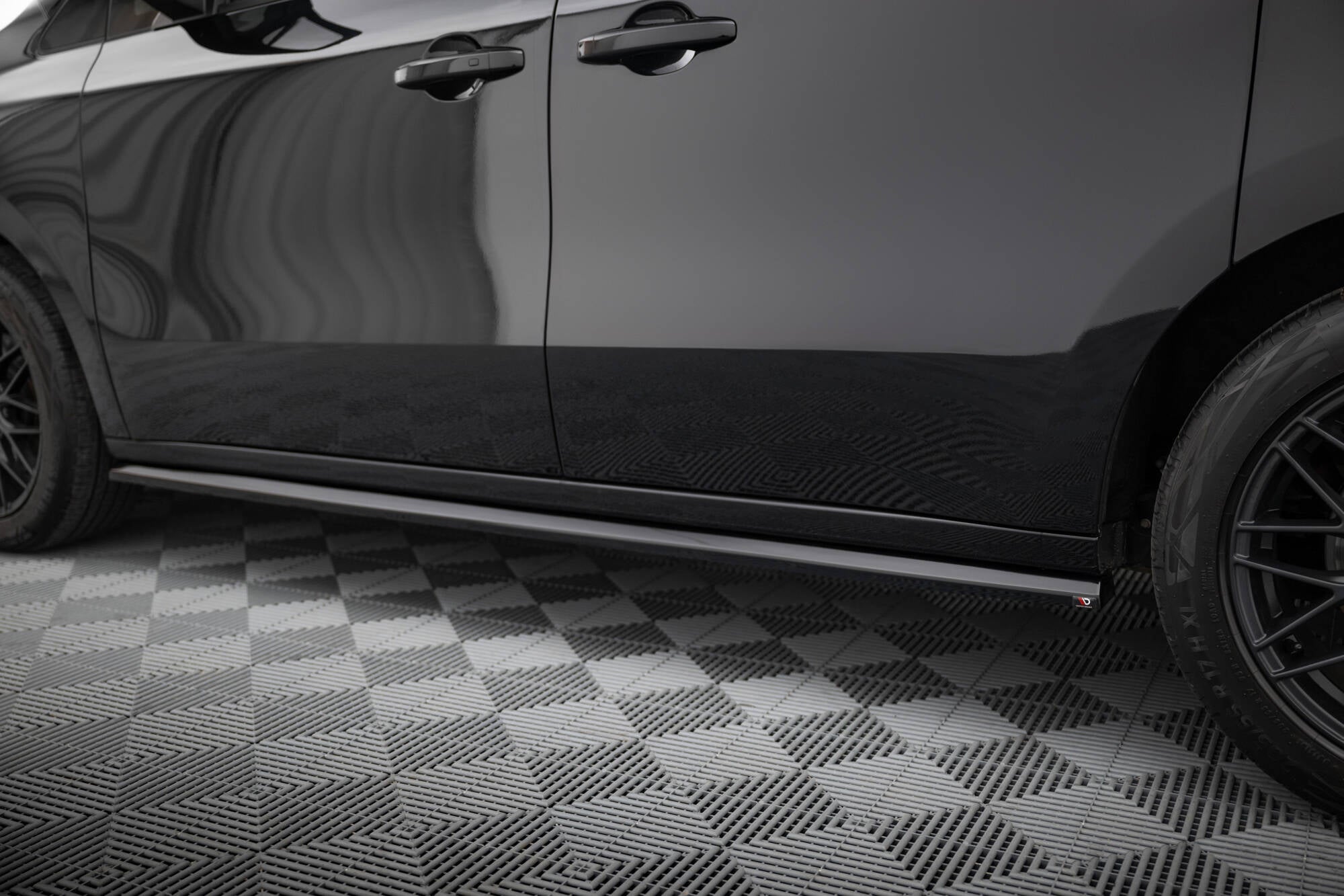 Maxton Design Street+ Seitenschweller Leisten passend für Mercedes-Benz T W420 schwarz Hochglanz