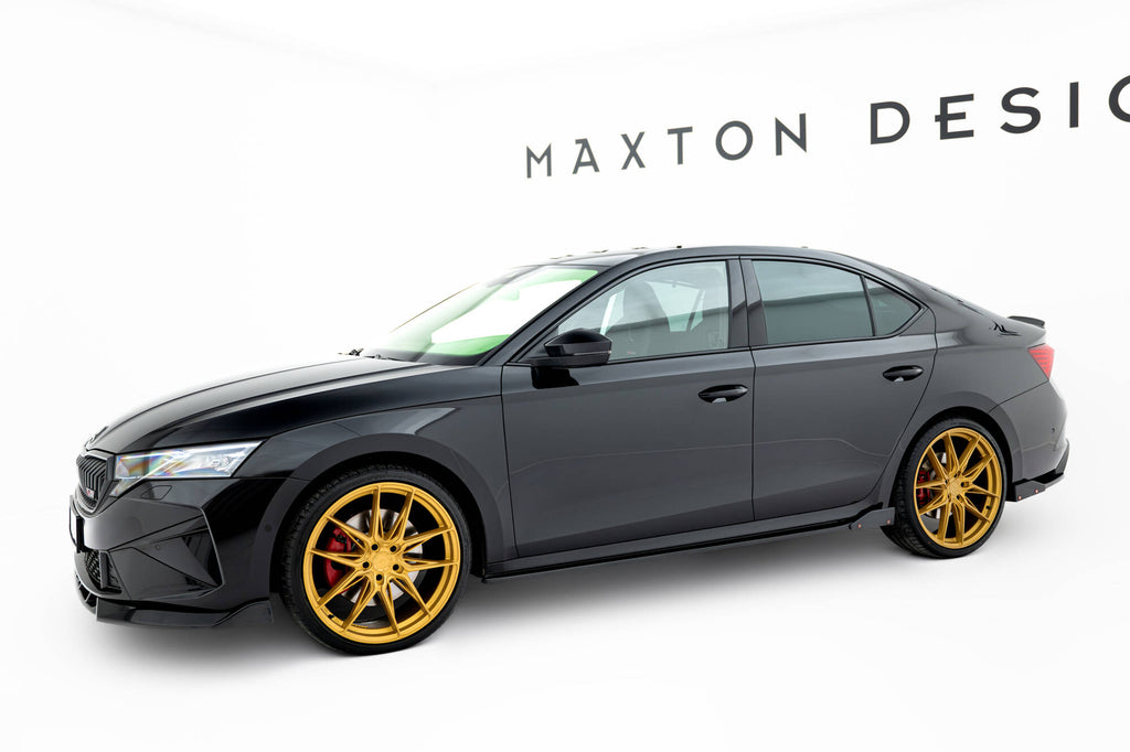 Maxton Design Street+ Seitenschweller Leisten V.2 passend für + Flaps passend für Skoda Octavia RS Liftback / Combi Mk4 Facelift