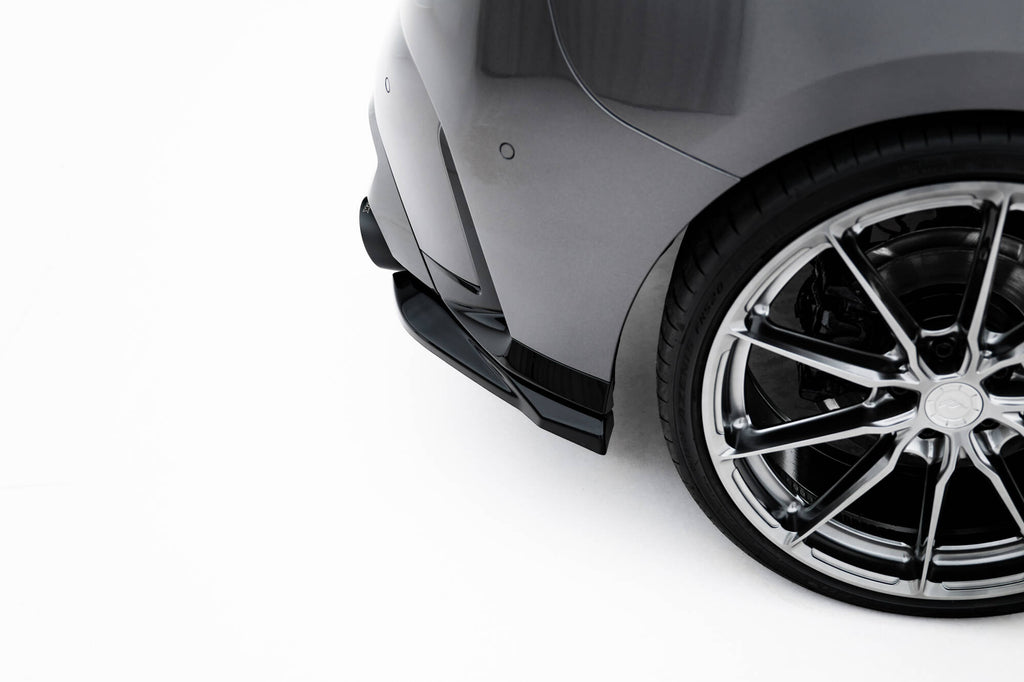 Maxton Design Heck Ansatz Flaps Diffusor V.4 passend für BMW M135i F70 schwarz Hochglanz