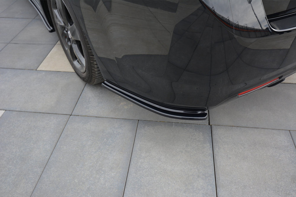 Maxton Design Heck Ansatz Flaps Diffusor passend für HONDA ACCORD MK8. CU-Serie vor Facelift SEDAN schwarz Hochglanz