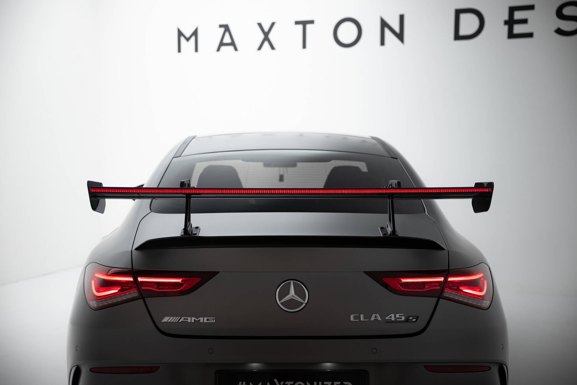 Maxton Design Carbon Spoiler With Upper Swan Mounting + LED Mercedes-Benz CLA Coupe C118 / C118 Facelift für Mercedes-Benz CLA C118