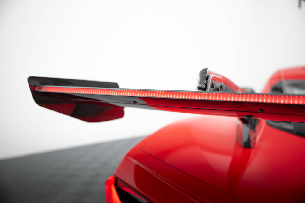 Maxton Design Carbon Spoiler + LED Chevrolet Corvette C8 für Chevrolet Corvette C8