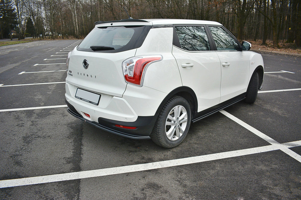 Maxton Design Heckansatz SSANGYONG TIVOLI schwarz Hochglanz für SsangYong Tivoli Mk1