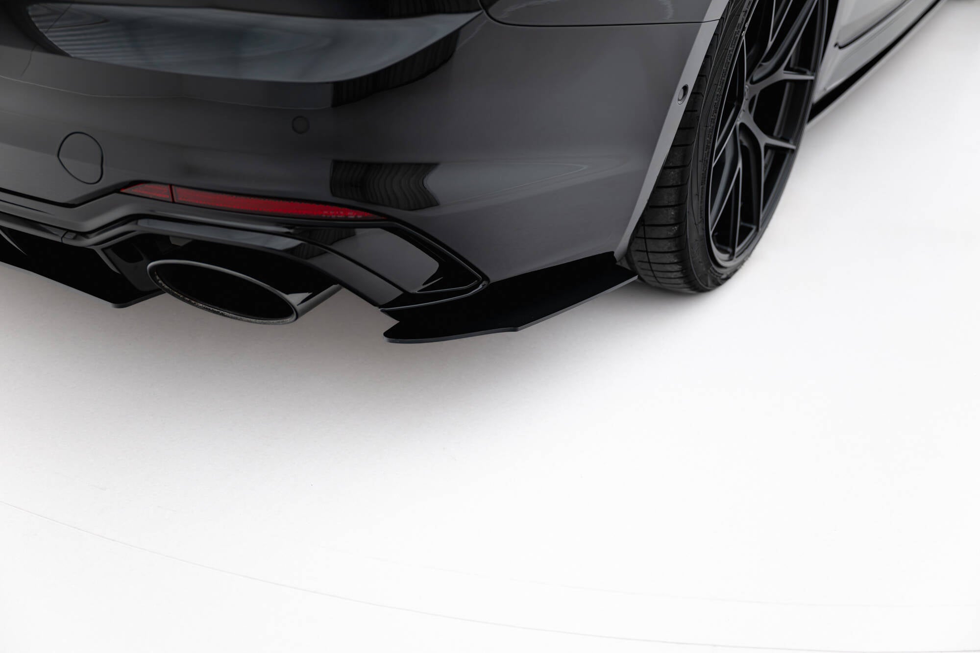 Maxton Design Heckschürze V.1 passend für Audi RS5 Coupe / Sportback F5