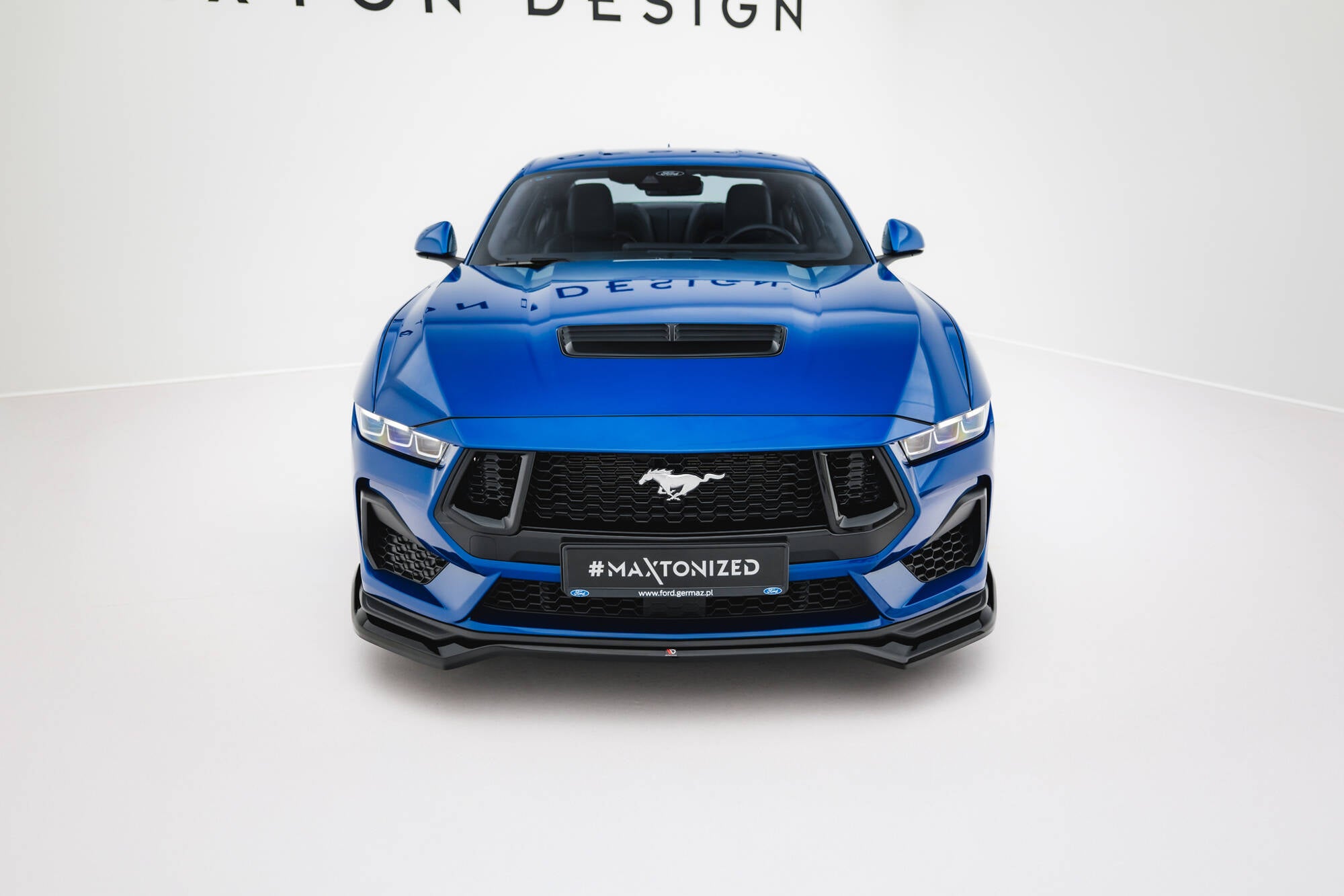 Maxton Design Street+ Spoilerlippe Front Ansatz V.1 passend für Ford Mustang GT Mk7 schwarz Hochglanz