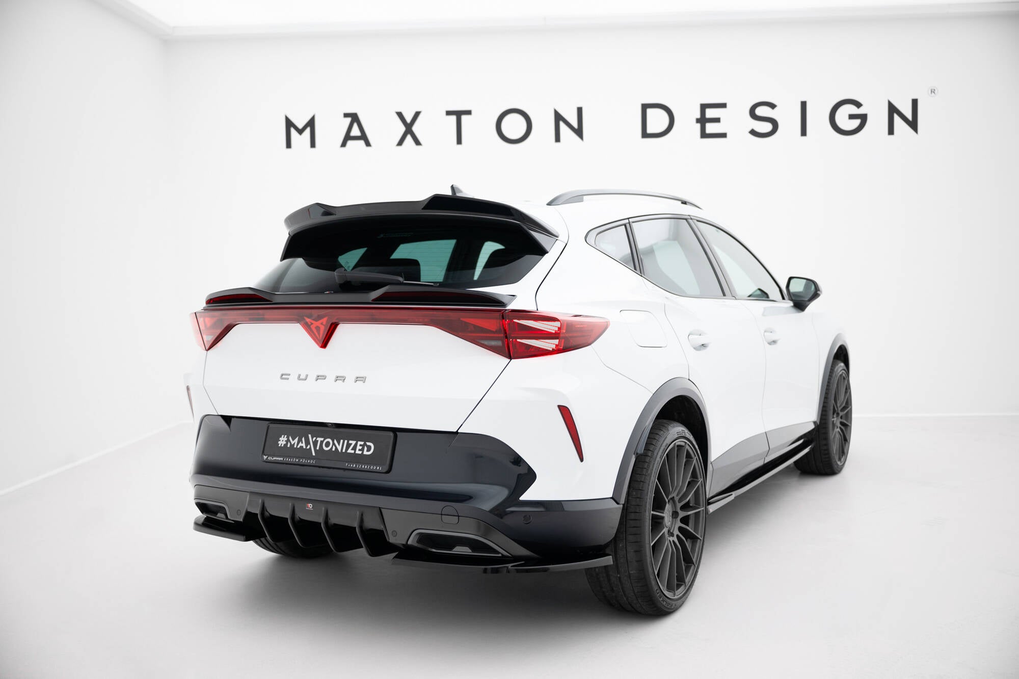 Maxton Design Höher Spoiler CAP 3D passend für Cupra Formentor Mk1 Facelift schwarz Hochglanz