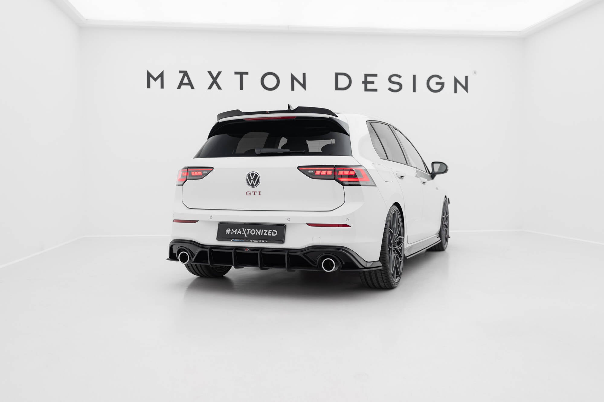Maxton Design Street Pro Heckschürze V.3 passend für VW Golf GTI Mk8