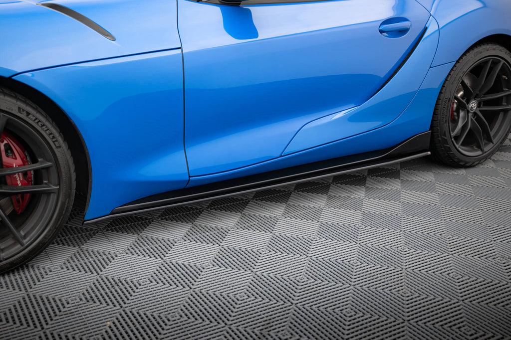 Maxton Design Street+ Seitenschweller Leisten passend für V.1 passend für Toyota Supra Mk5 schwarz Hochglanz