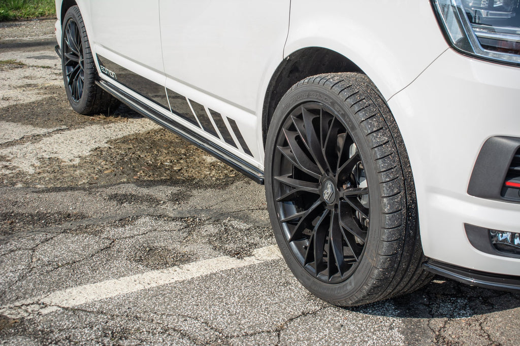Maxton Design Street+ Seitenschweller Leisten passend für VW T6 schwarz Hochglanz