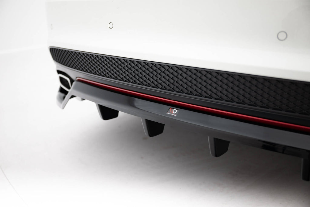 Maxton Design Street+ Mittlerer Diffusor RACE passend für Mercedes-Benz CLA AMG-Line C117 schwarz Hochglanz