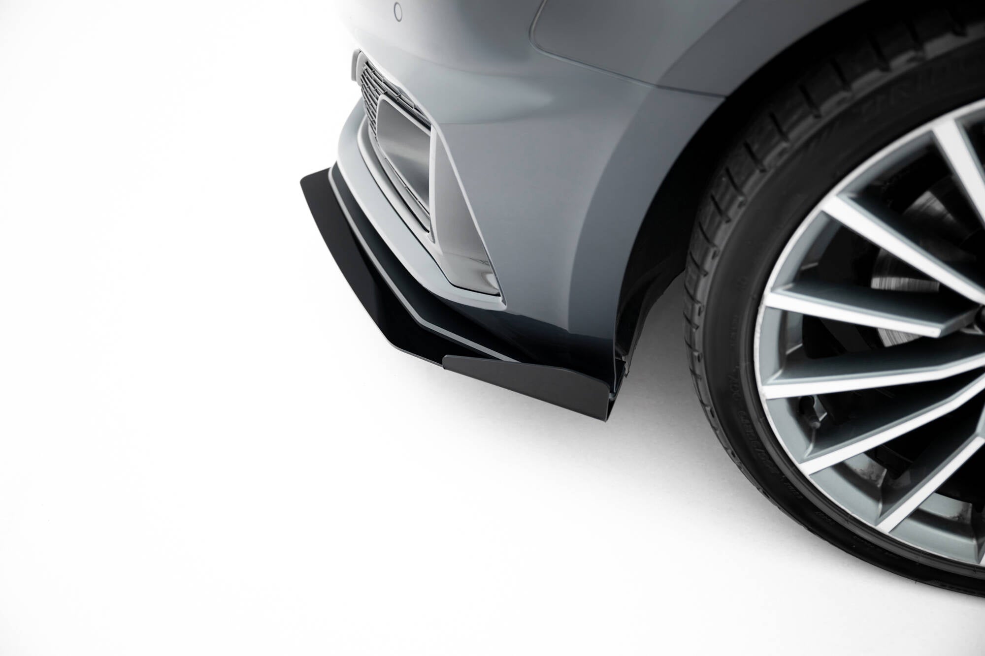 Maxton Design Street Pro Street+ Spoilerlippe Front Ansatz + Flaps passend für Audi A5 F5 Facelift schwarz Hochglanz