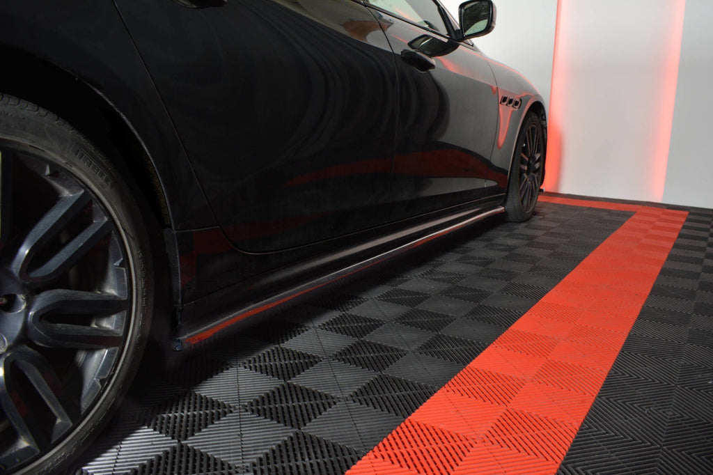 Maxton Design Seitenschweller Ansatz für MASERATI QUATTROPORTE MK.6 vor Facelift Carbon Look