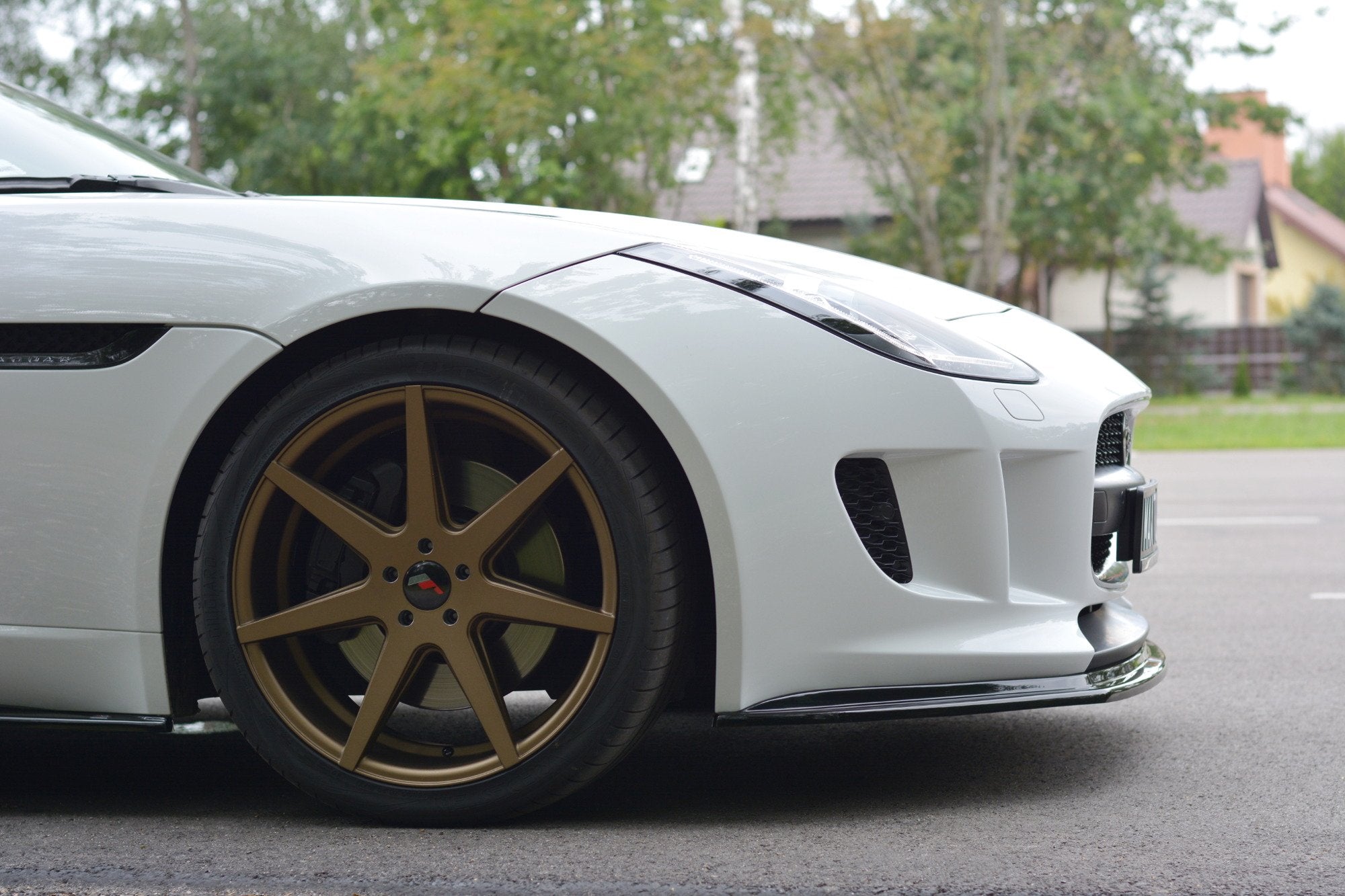 Maxton Design Street+ Spoilerlippe Front Ansatz V.1 passend für JAGUAR F-TYPE X152 schwarz Hochglanz
