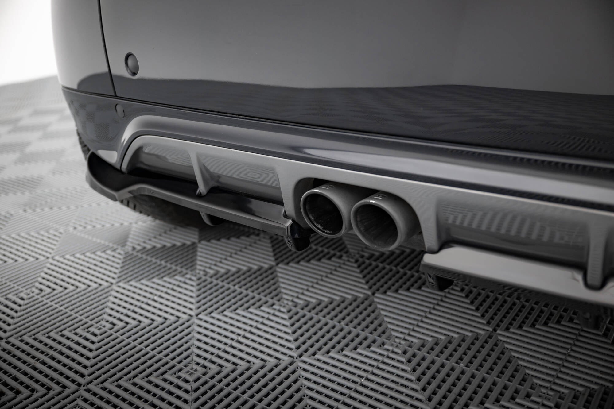 Maxton Design Street+ Mittlerer Diffusor RACE passend für Brabus Smart Fortwo C451 Facelift schwarz Hochglanz