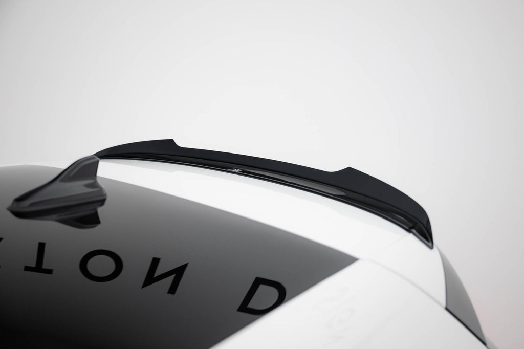 Maxton Design Spoiler CAP V.1 passend für VW Golf GTI / GTE / GTD / R-Line / R Mk8 schwarz Hochglanz