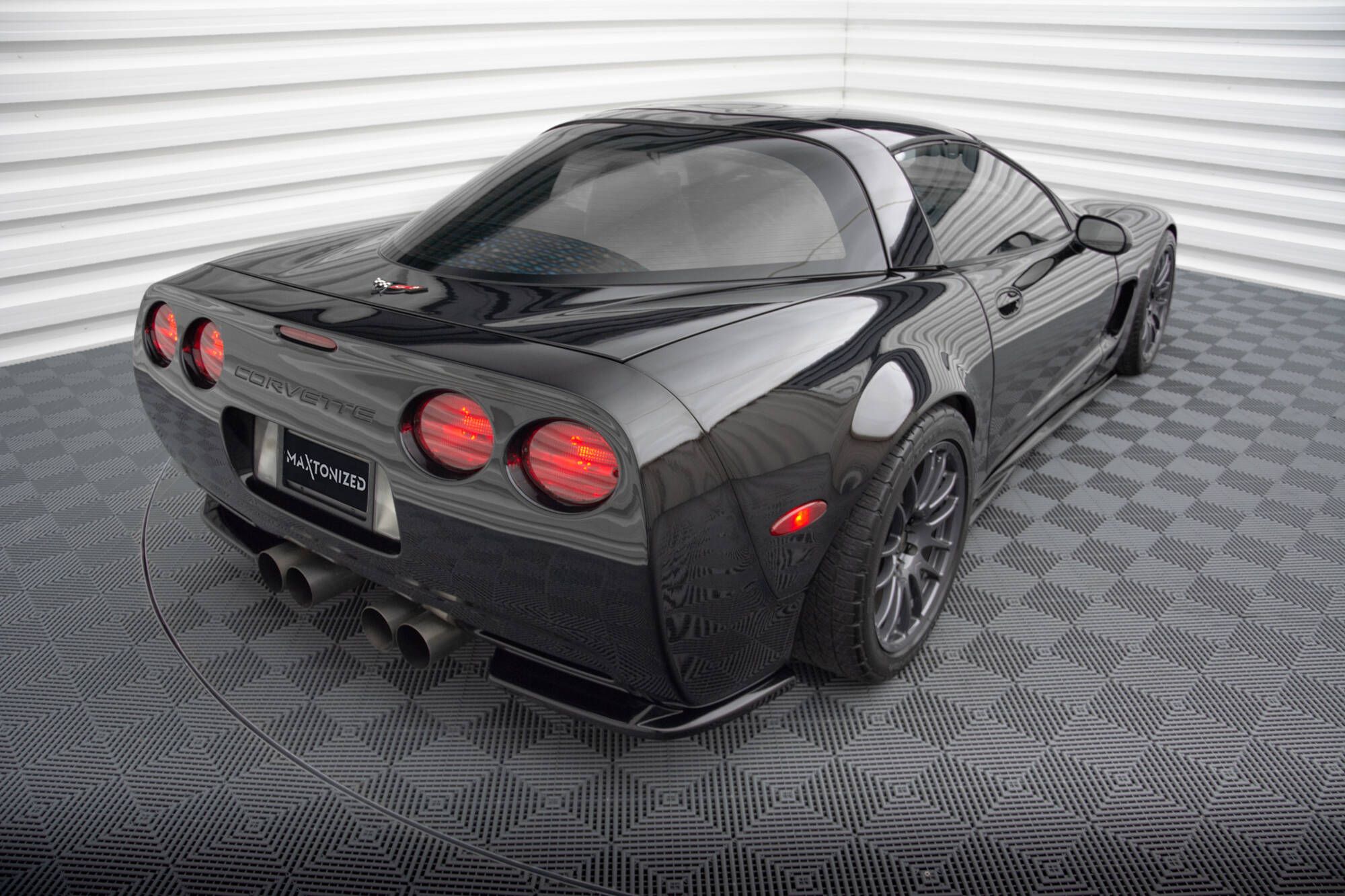 Maxton Design Heck Ansatz Flaps Diffusor passend für Chevrolet Corvette C5 schwarz Hochglanz