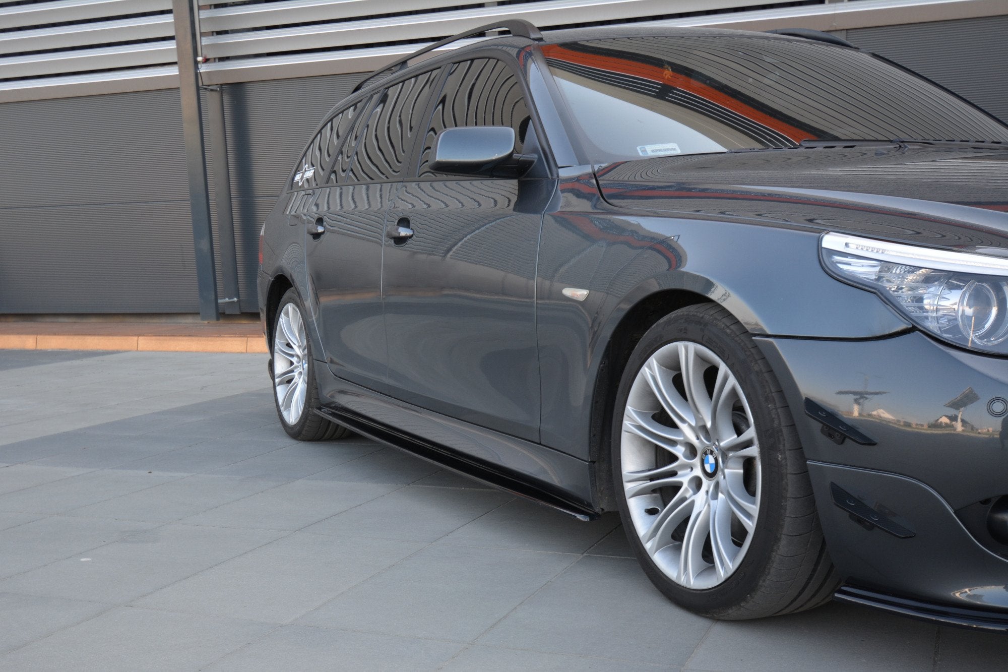 Maxton Design Street+ Seitenschweller Leisten passend für BMW 5er E60/61 M Paket schwarz Hochglanz